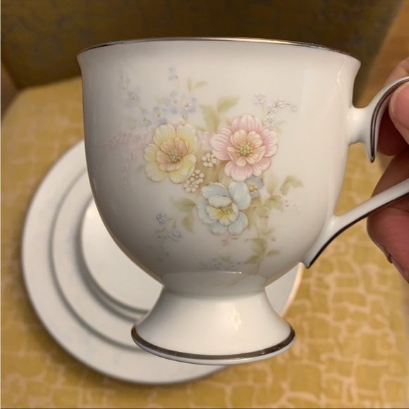 Noritake Ireland “Anticipation” 5-piece place setting - Picture 3 of 9